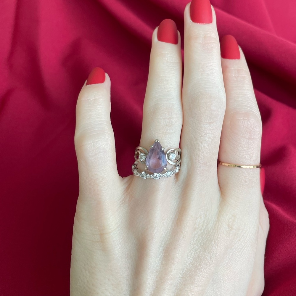Solid 14k Vintage Ring - Picture 10 of 12